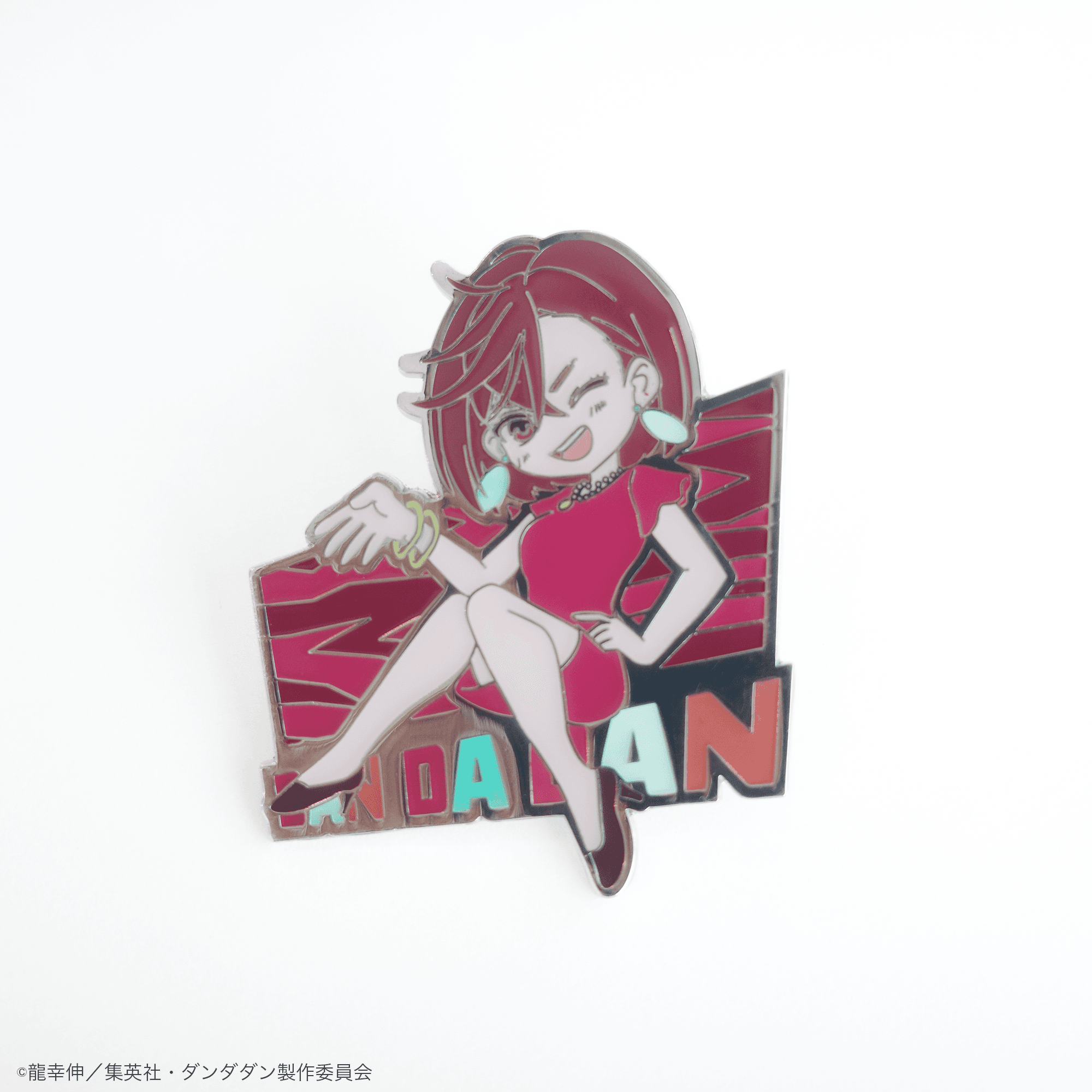 ピンバッジ　モモ